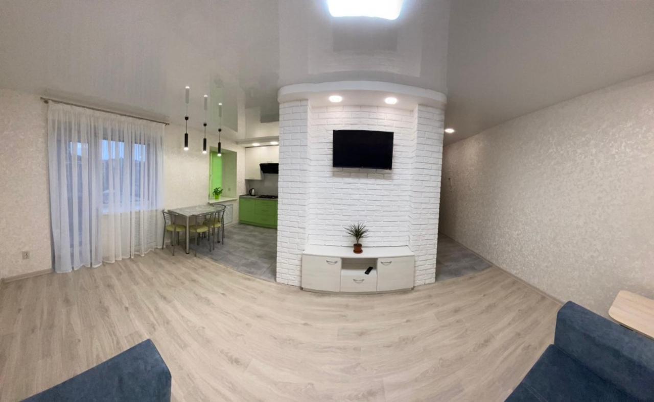 Suite Mira Avenue Center Двухкомнатная Квартира В Центре Возле Тц Цум Tjernihiv Eksteriør billede