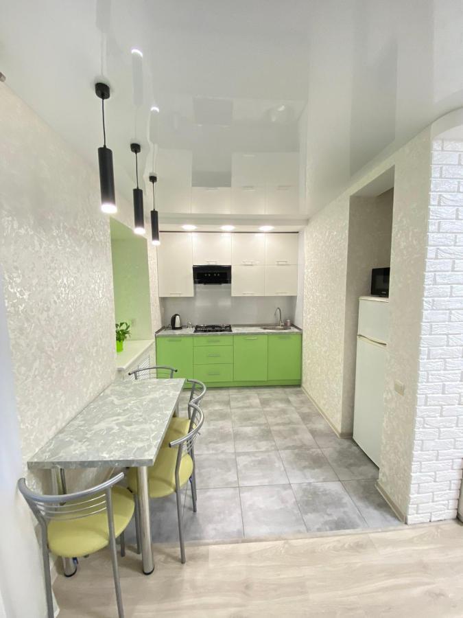 Suite Mira Avenue Center Двухкомнатная Квартира В Центре Возле Тц Цум Tjernihiv Eksteriør billede